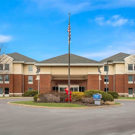 Hampton Inn & Suites Newtown Yardley Bagian luar foto